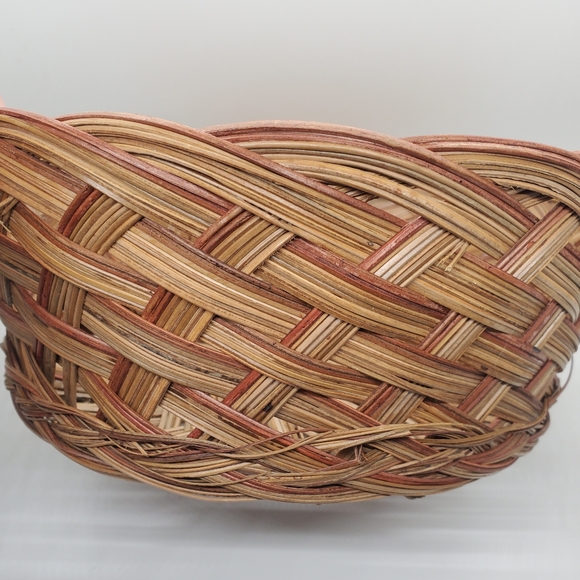 Circle Wicker Basket - Picture 4 of 5